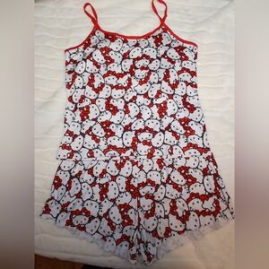 Hello Kitty Women’s Pajama Set Size Large | NWOT